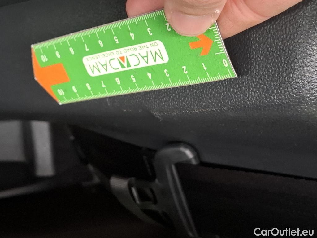  Volkswagen  Tiguan VOLKSWAGEN  / 2020 / 5P / SUV 2.0 TDI 150 DSG7 Life Business #20