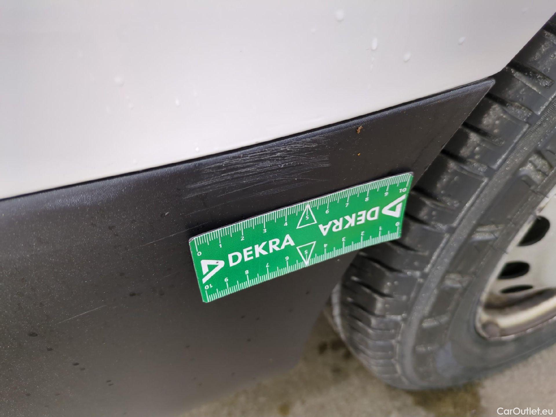  Peugeot  Expert  Fourgon Asphalt L2 1.5 HDi 120CV BVM6 E6d #22