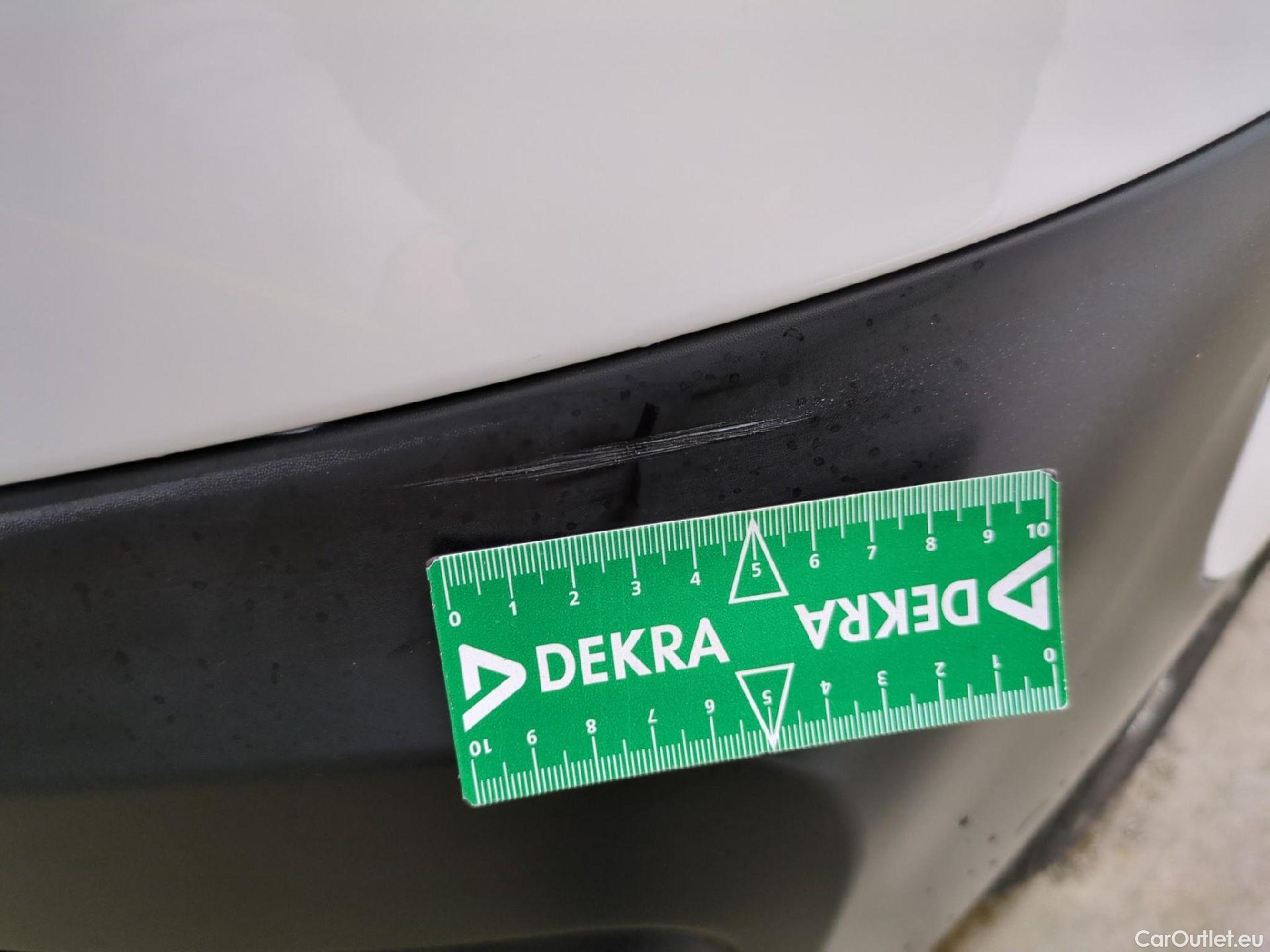  Peugeot  Expert  Fourgon Asphalt L2 1.5 HDi 120CV BVM6 E6d #45