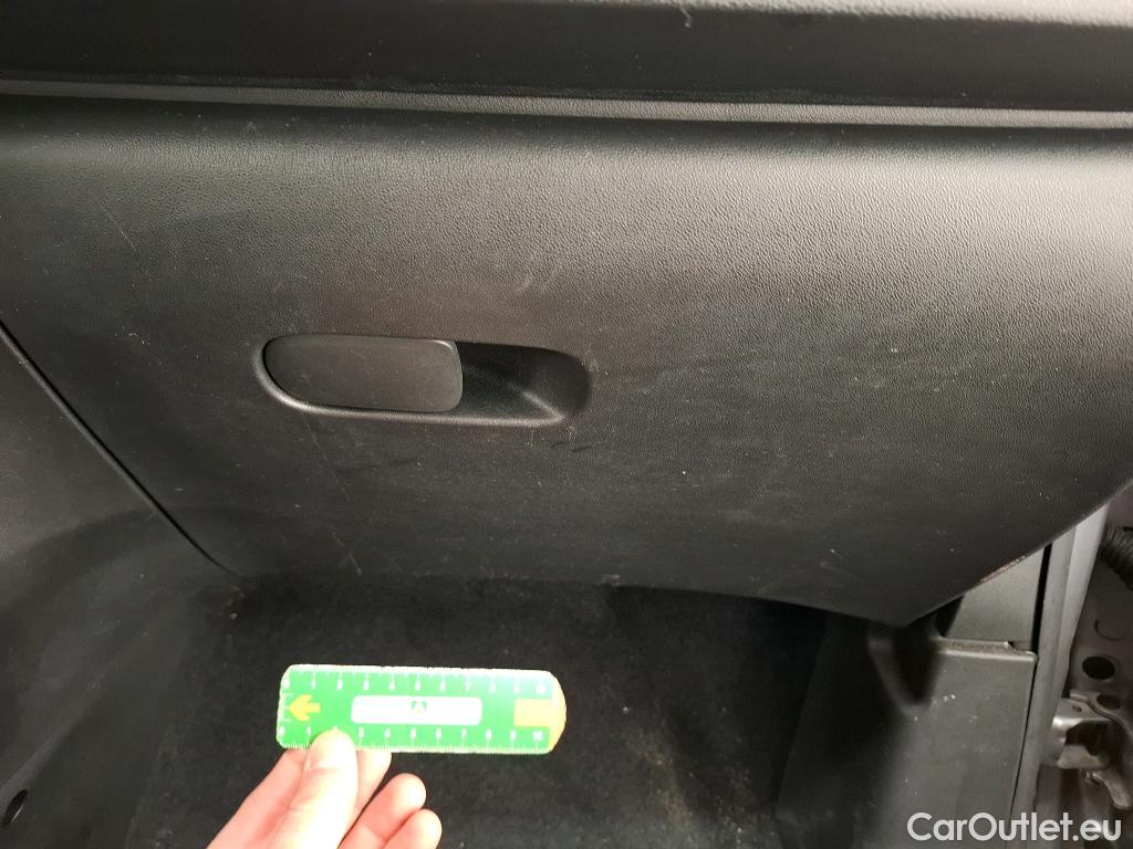  Citroen  C3  Shine Business 1.2 PureTech 110CV BVM6 E6d #8