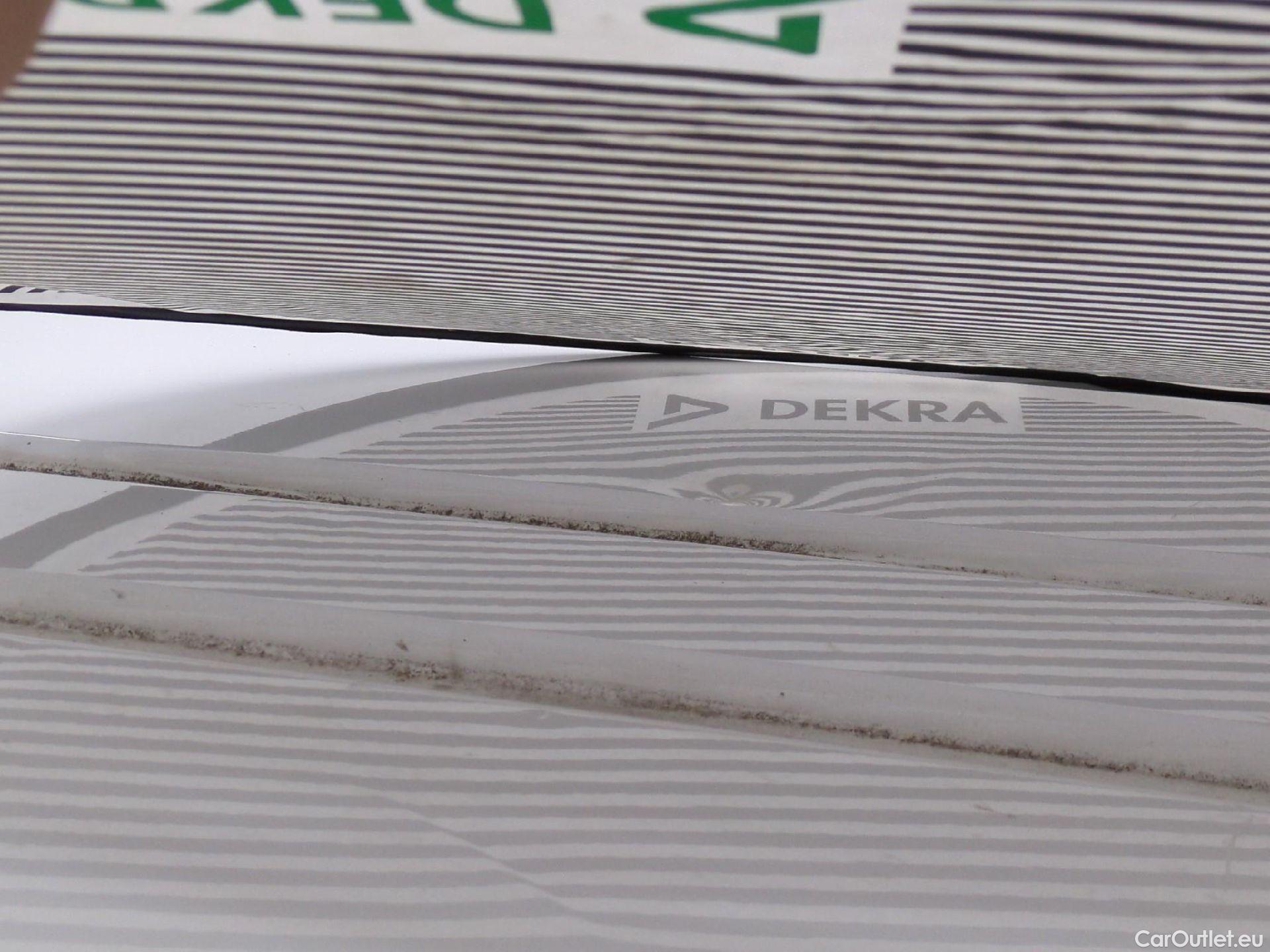  Peugeot  Expert  Fourgon Asphalt L2 1.5 HDi 120CV BVM6 E6d #34