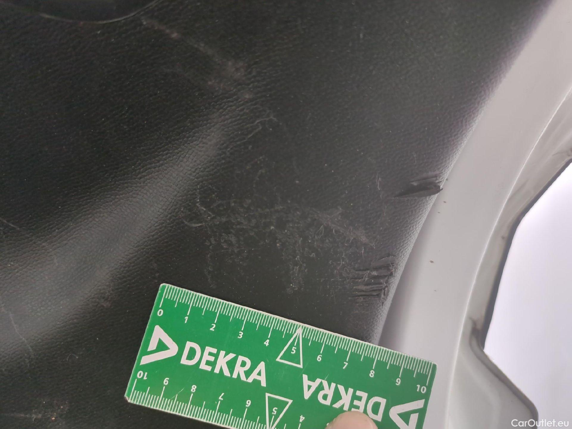  Peugeot  208  Premium 1.5 HDi 100CV BVM6 E6d #34