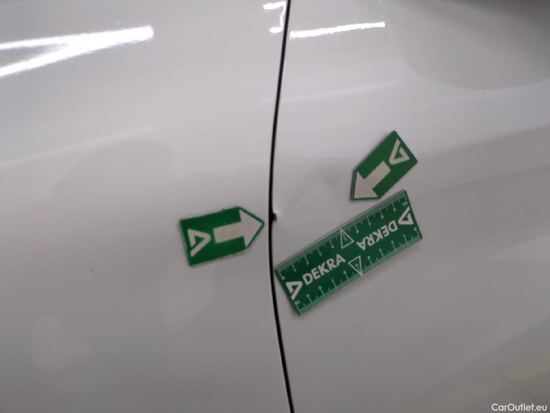  Peugeot  208  Allure Business 1.2 PureTech 100CV BVM6 E6d #16