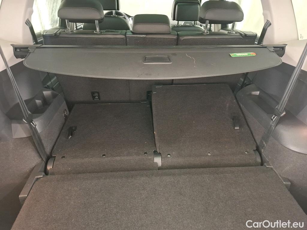  Volkswagen  Tiguan VOLKSWAGEN  Allspace / 2017 / 5P / SUV 1.5 TSI 150 EVO DSG7 Carat Exclusive #1