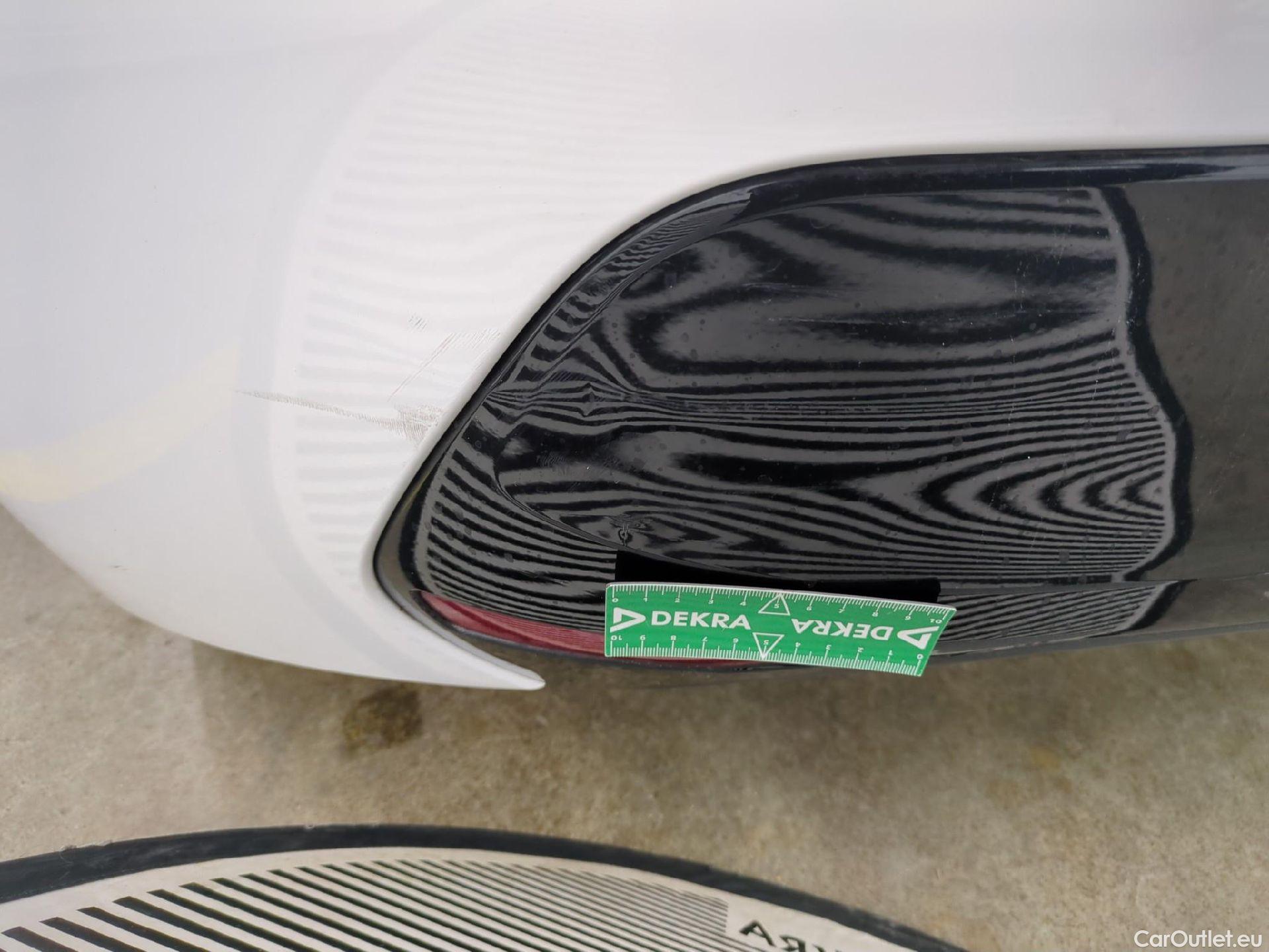  Peugeot  208  Allure Business 1.2 PureTech 100CV BVM6 E6d #24