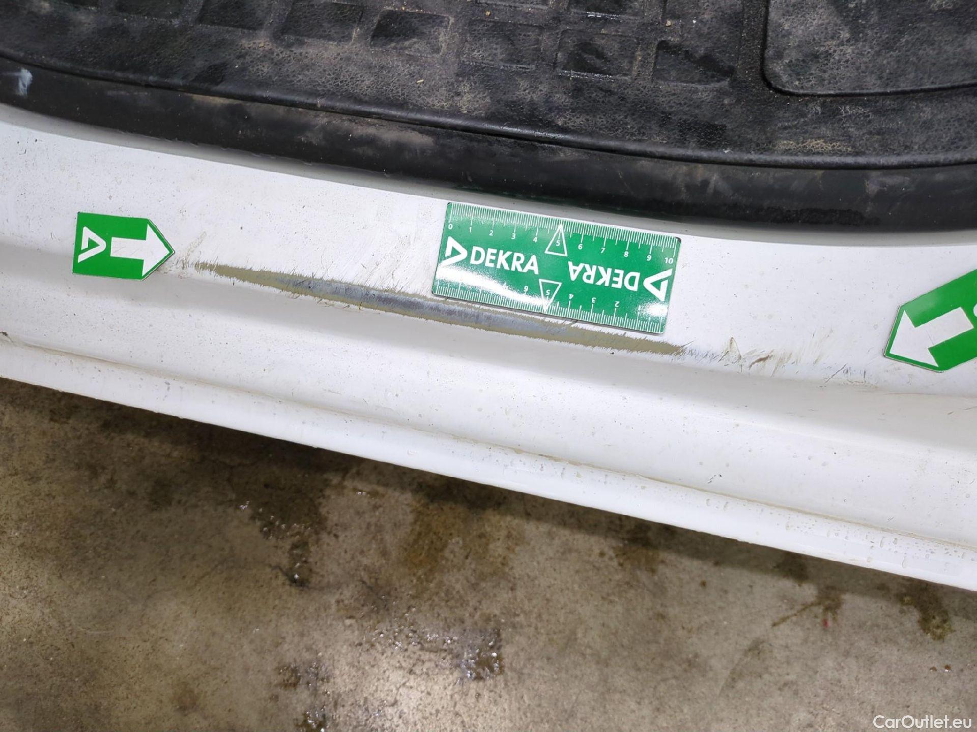  Peugeot  Expert  Fourgon Asphalt L2 1.5 HDi 120CV BVM6 E6d #2