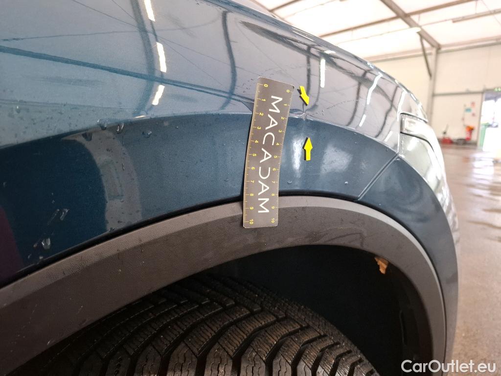  Volkswagen  Tiguan VOLKSWAGEN  / 2020 / 5P / SUV 2.0 TDI 150 DSG7 Life Business #26