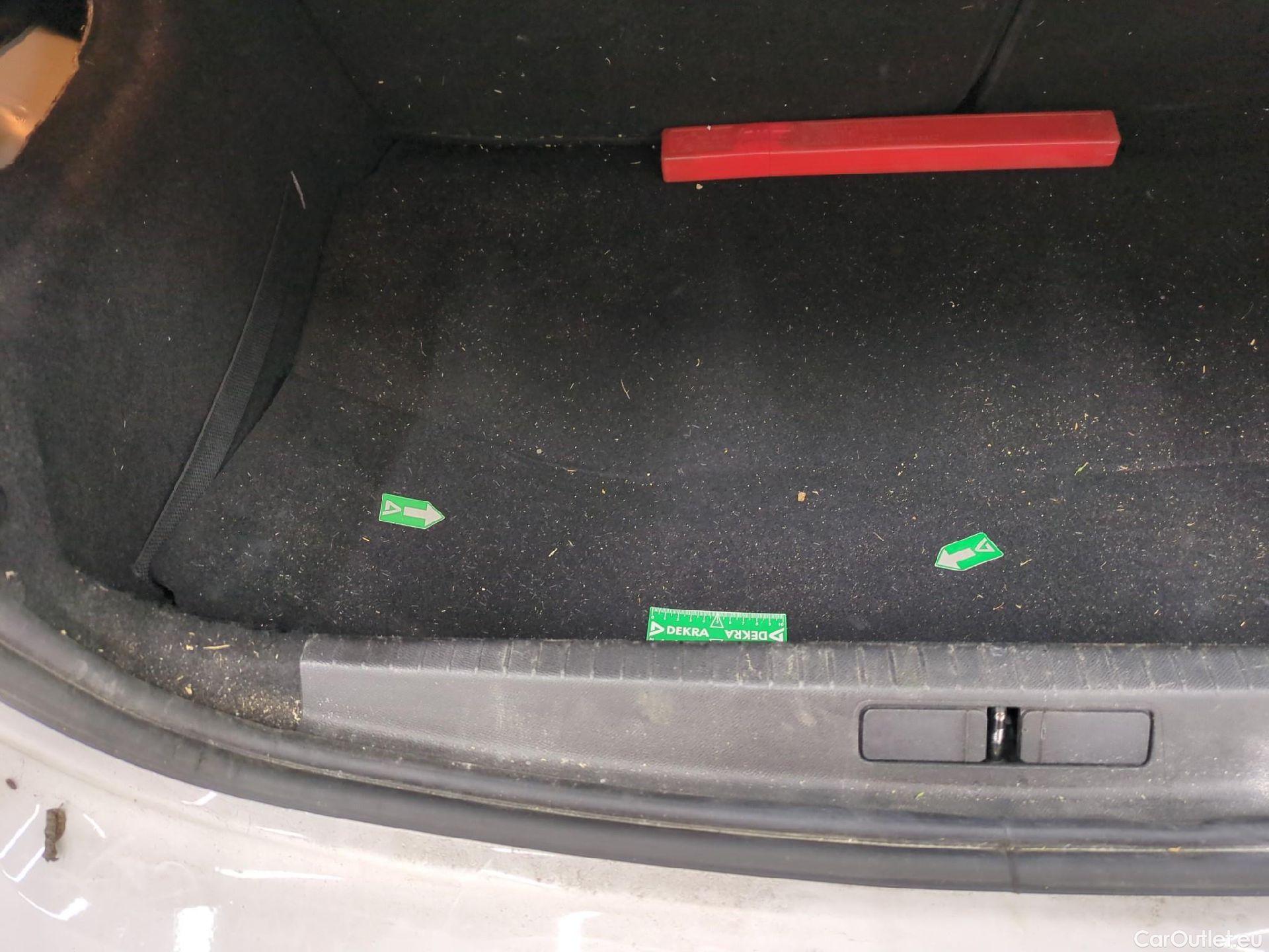  Peugeot  208  Allure Business 1.2 PureTech 100CV BVM6 E6d #49