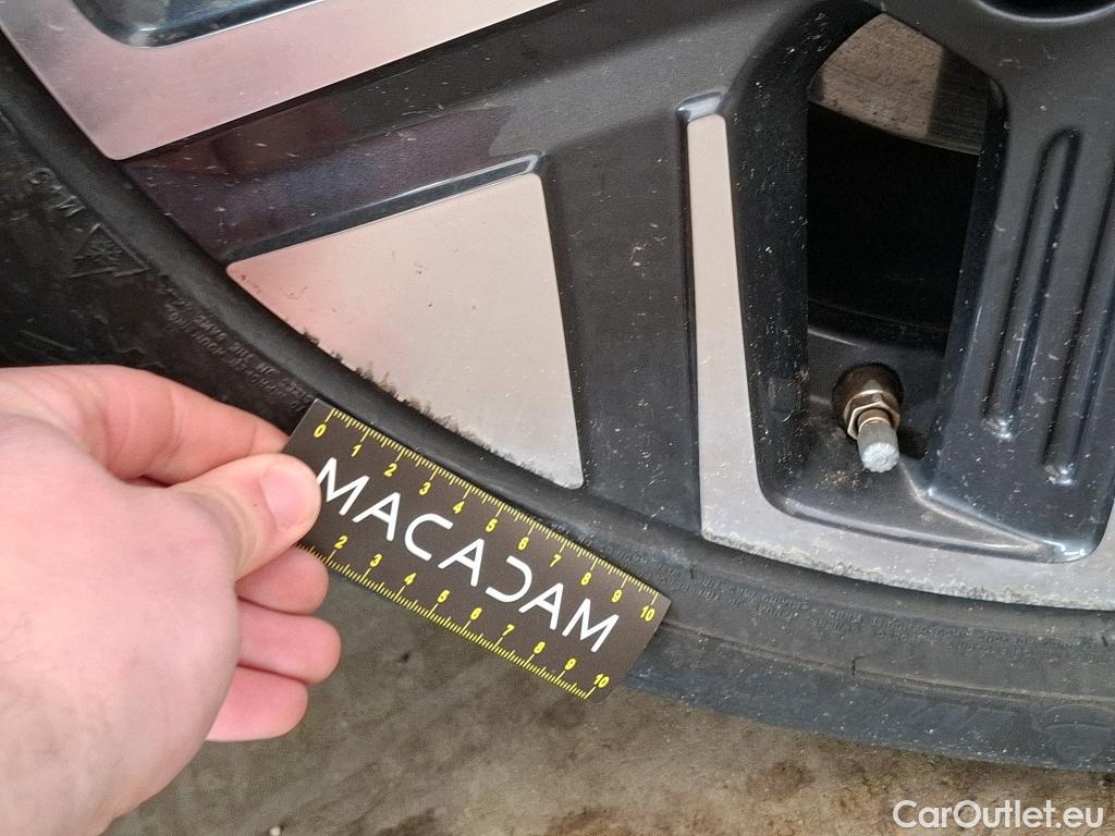  Hyundai  Konna HYUNDAI Kona / 2017 / 5P / SUV BEV 39KWH ELECTRIQUE 136CH BUSINESS #3