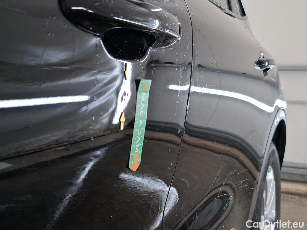  Ford  Kuga FORD  / 2019 / 5P / SUV 2.5 Dur 225 hybrid PHEV Pshift Titanium #3