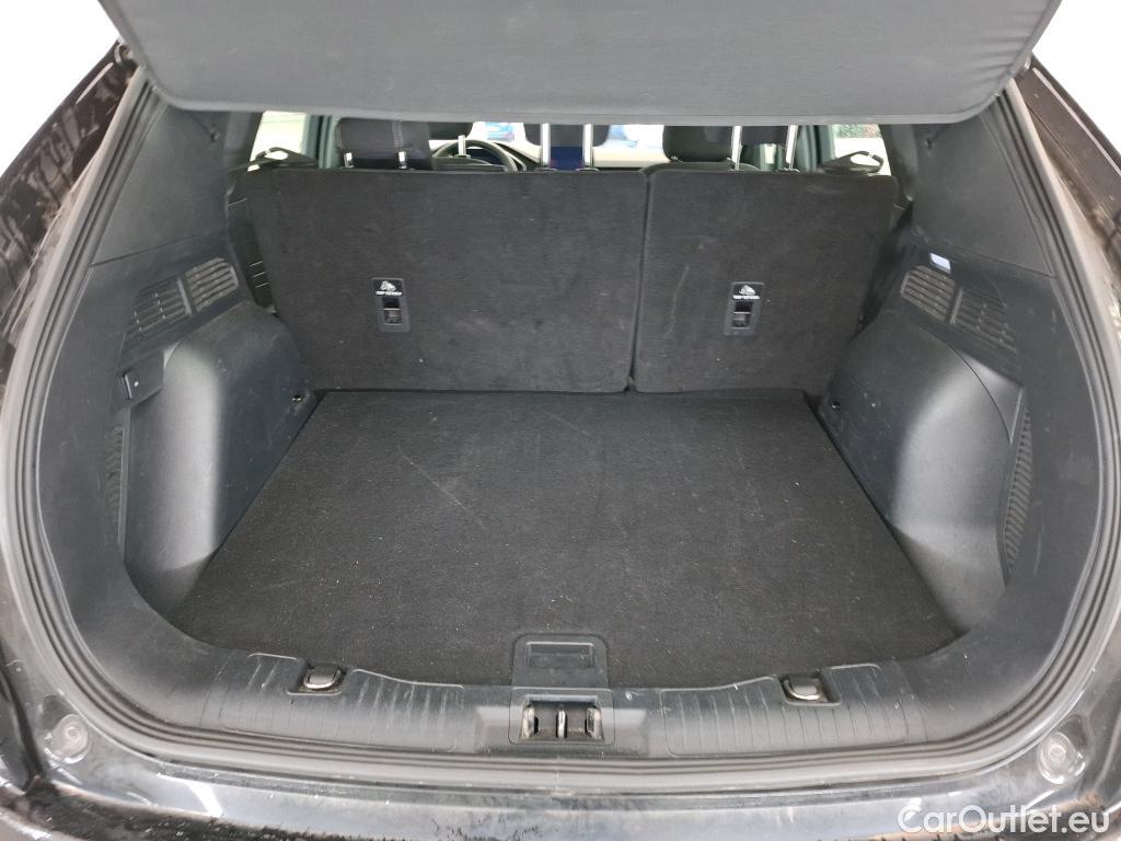  Ford  Kuga FORD  / 2019 / 5P / SUV 2.5 Dur 225 hybrid PHEV Pshift Titanium #6