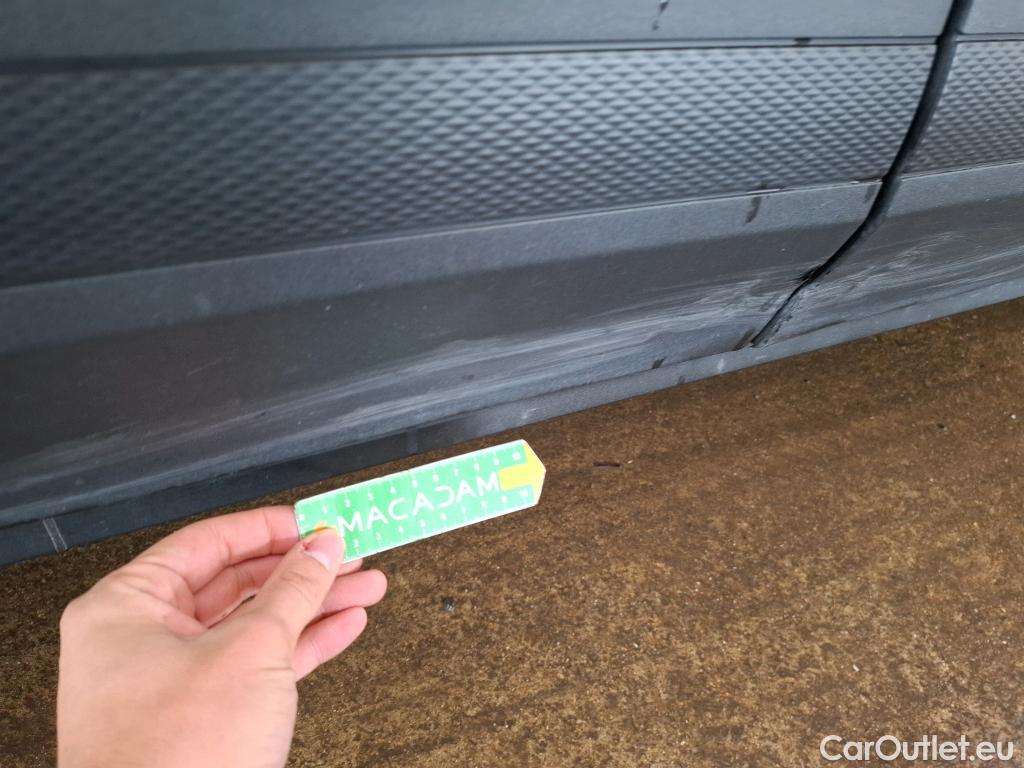  Ford  Kuga FORD  / 2019 / 5P / SUV 2.5 Dur 225 hybrid PHEV Pshift Titanium #17