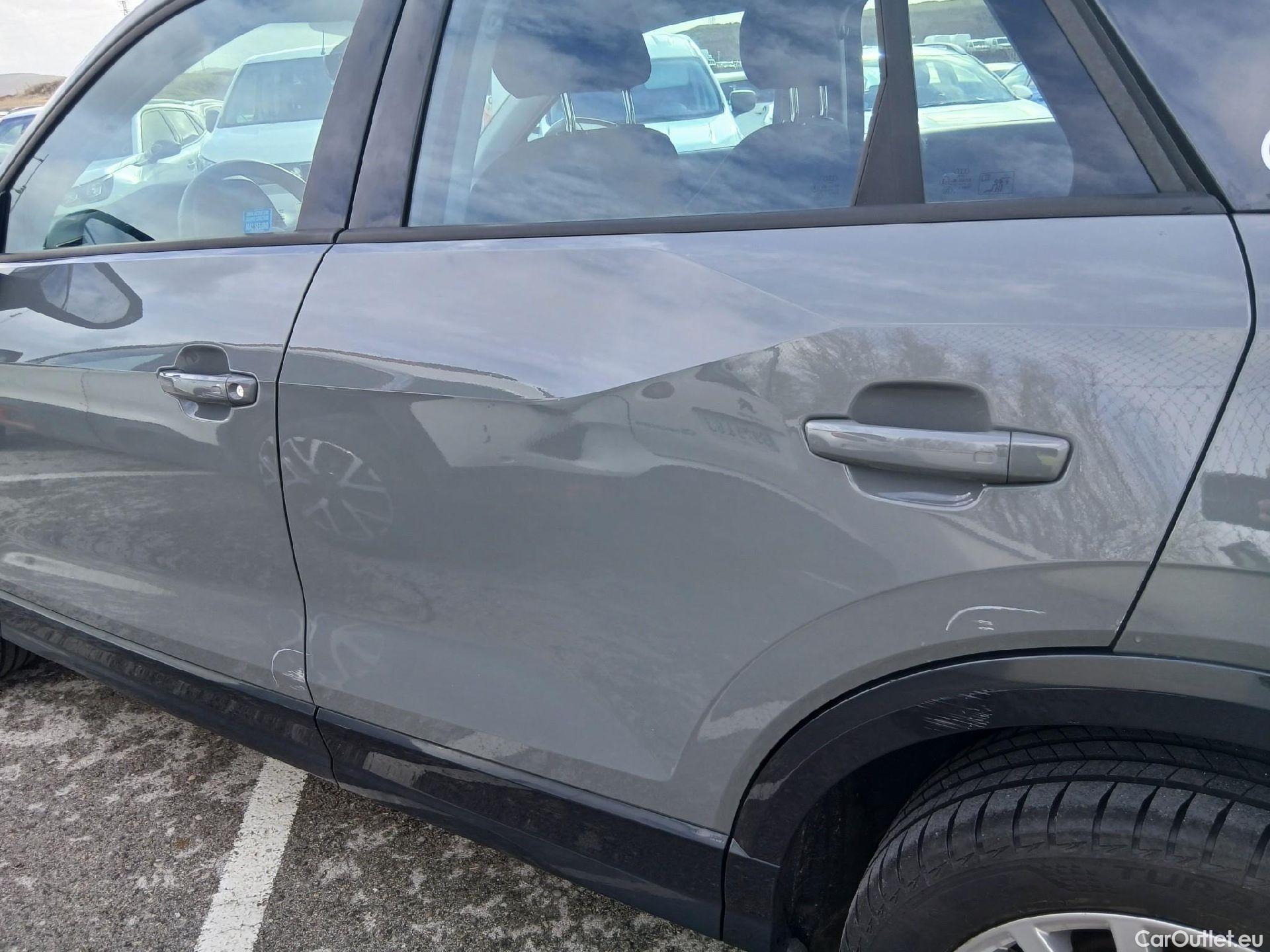  Audi  Q2 AUDI  / 2016 / 5P / todoterreno Design 30 TFSI 85kW (116CV) #20