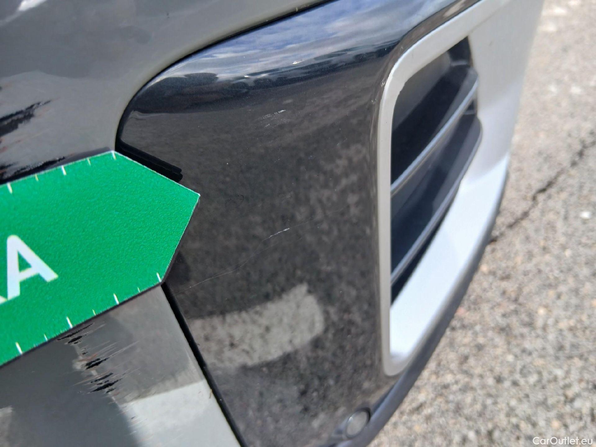  Audi  Q2 AUDI  / 2016 / 5P / todoterreno Design 30 TFSI 85kW (116CV) #6