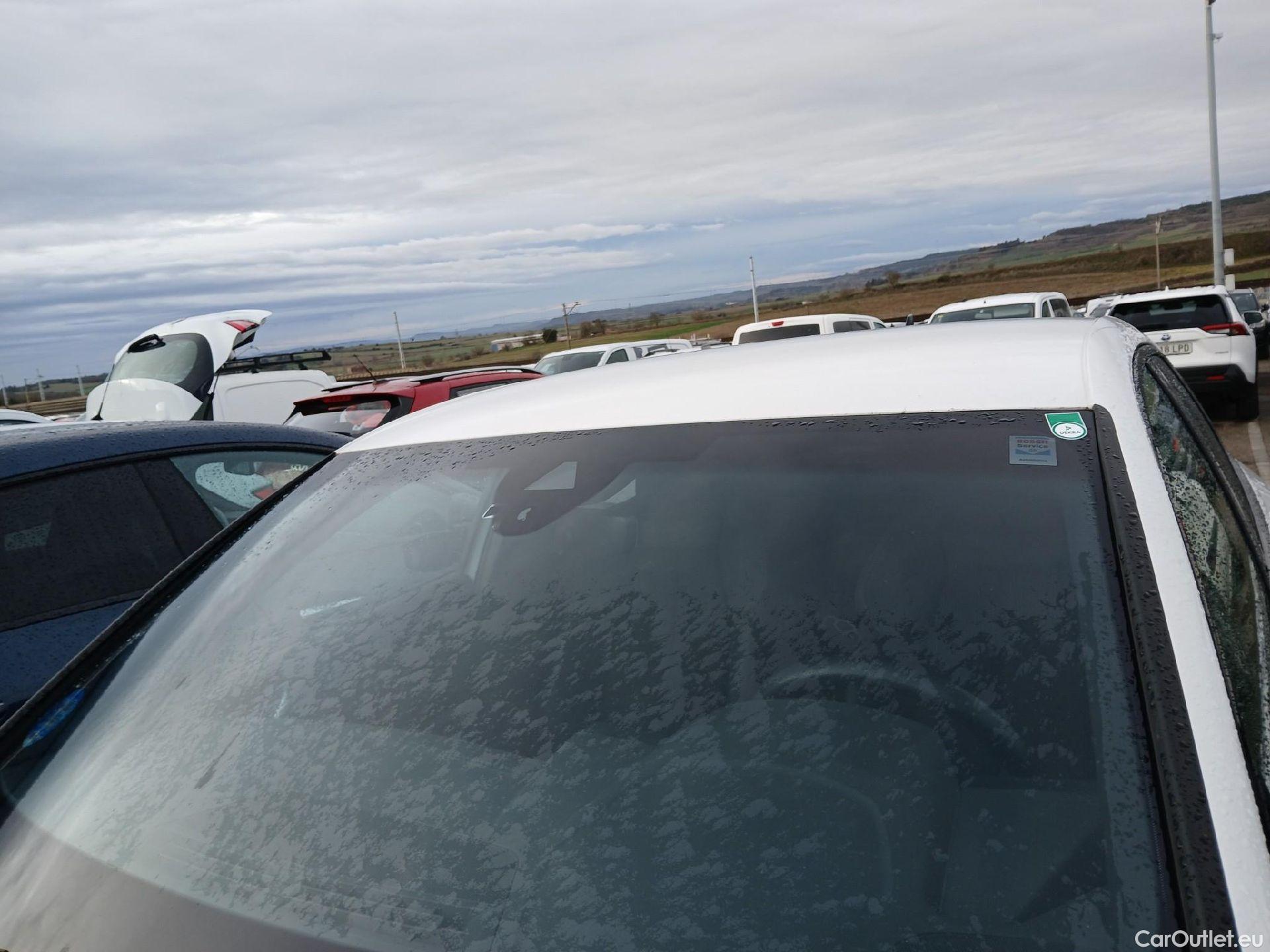  Audi  A3 AUDI  / 2020 / 5P / berlina con portón Sportback S line 40 TFSI e 150kW S tron #1