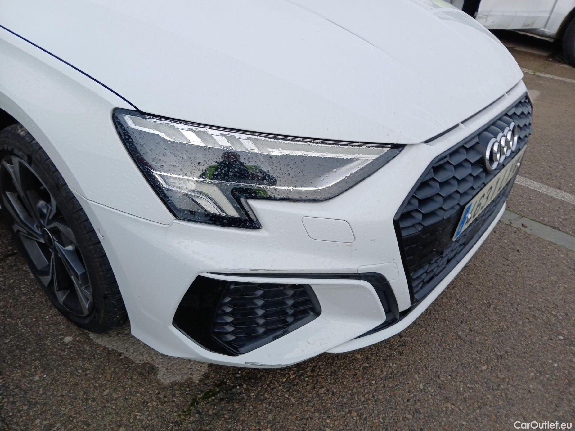  Audi  A3 AUDI  / 2020 / 5P / berlina con portón Sportback S line 40 TFSI e 150kW S tron #3