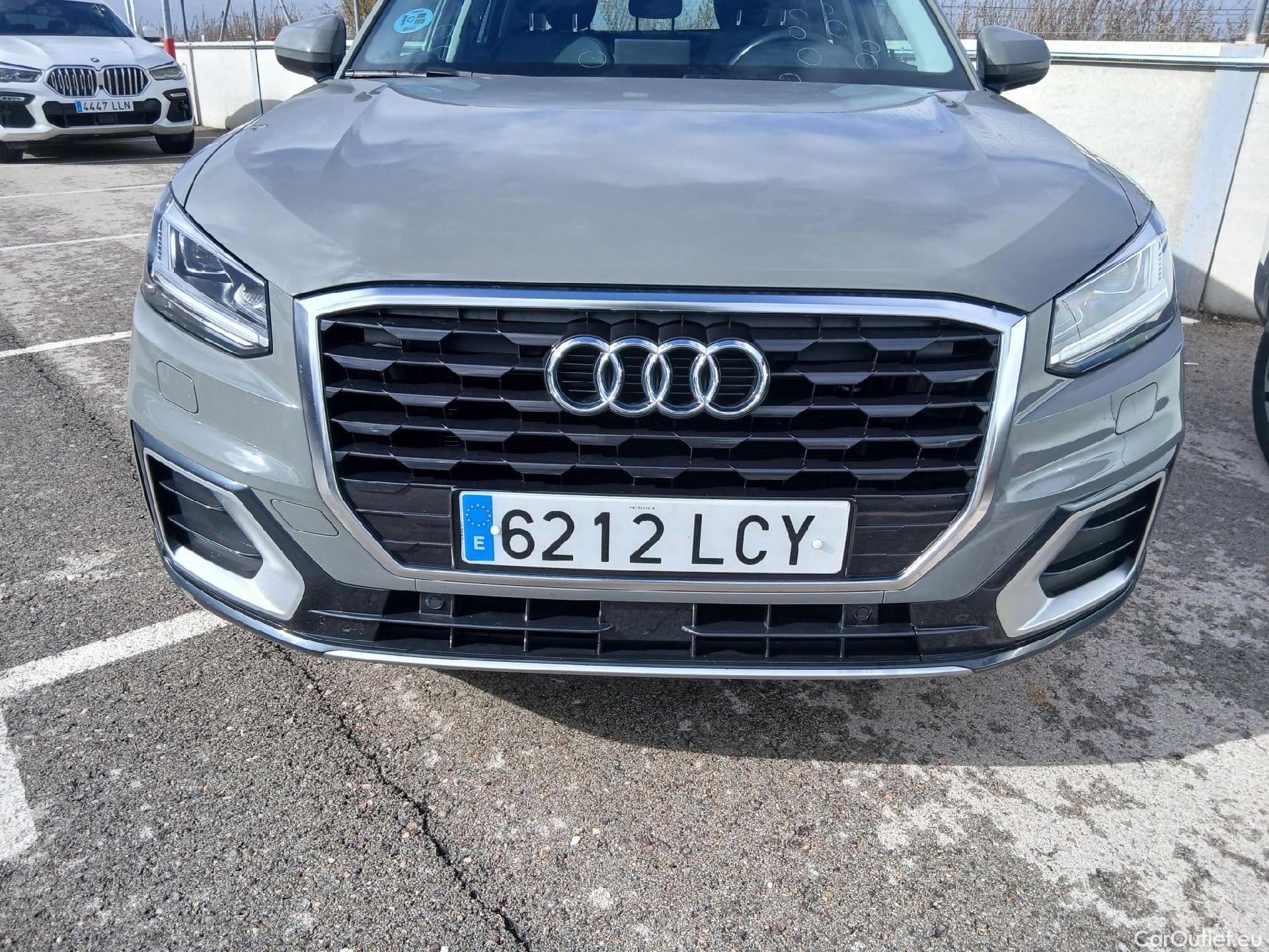  Audi  Q2 AUDI  / 2016 / 5P / todoterreno Design 30 TFSI 85kW (116CV) #3