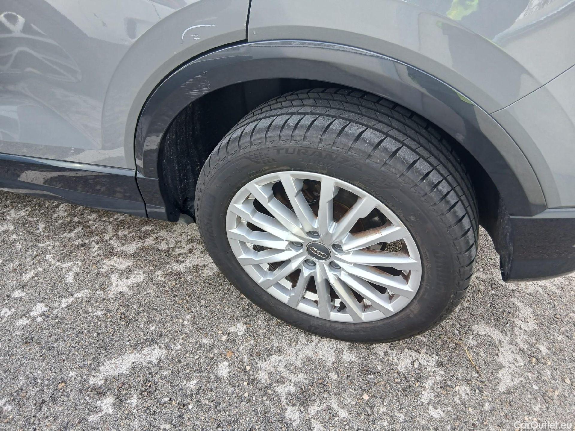  Audi  Q2 AUDI  / 2016 / 5P / todoterreno Design 30 TFSI 85kW (116CV) #21