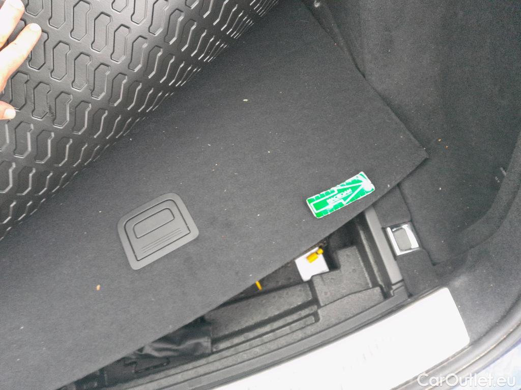  Land Rover  Discovery AUDI Q5 / 2020 / 5P / todoterreno S line 35 TDI 120kW S tronic #1