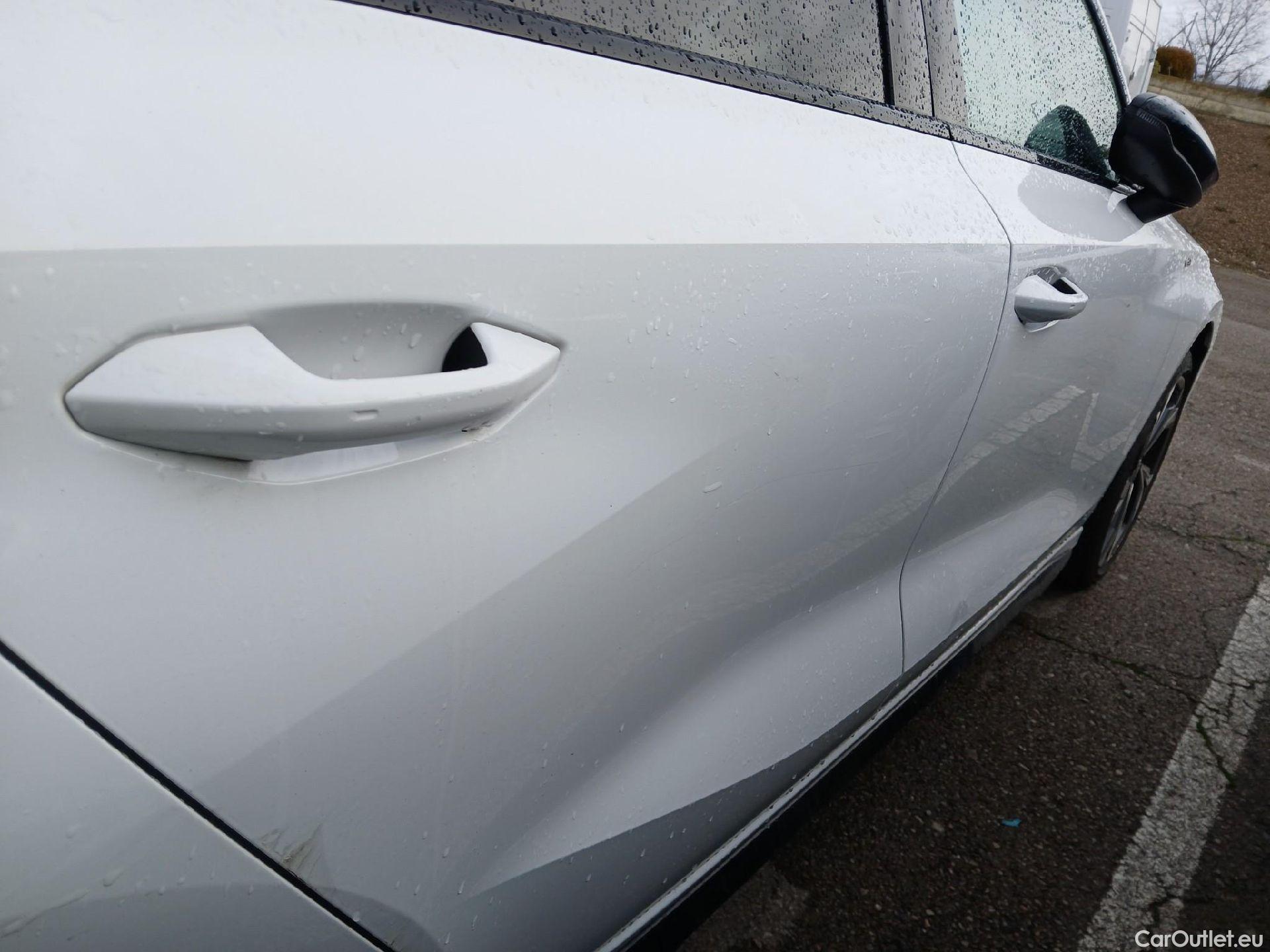  Audi  A3 AUDI  / 2020 / 5P / berlina con portón Sportback S line 40 TFSI e 150kW S tron #24