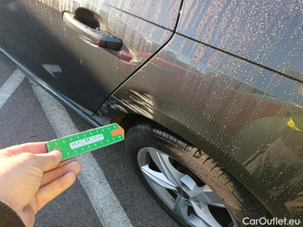  Audi  A4 AUDI  / 2019 / 5P / familiar Avant Advanced 35 TDI 120kW S tronic #3