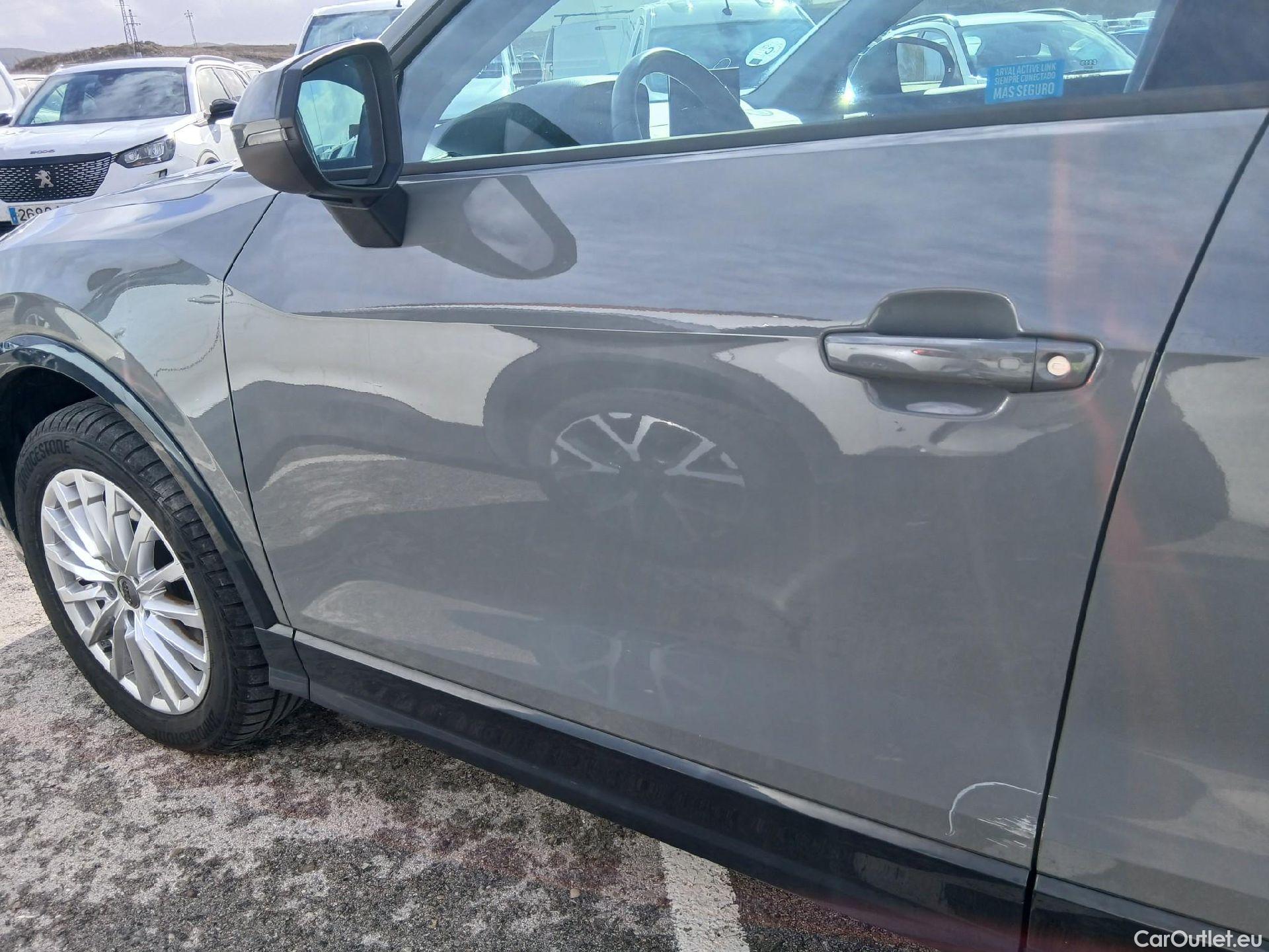  Audi  Q2 AUDI  / 2016 / 5P / todoterreno Design 30 TFSI 85kW (116CV) #15