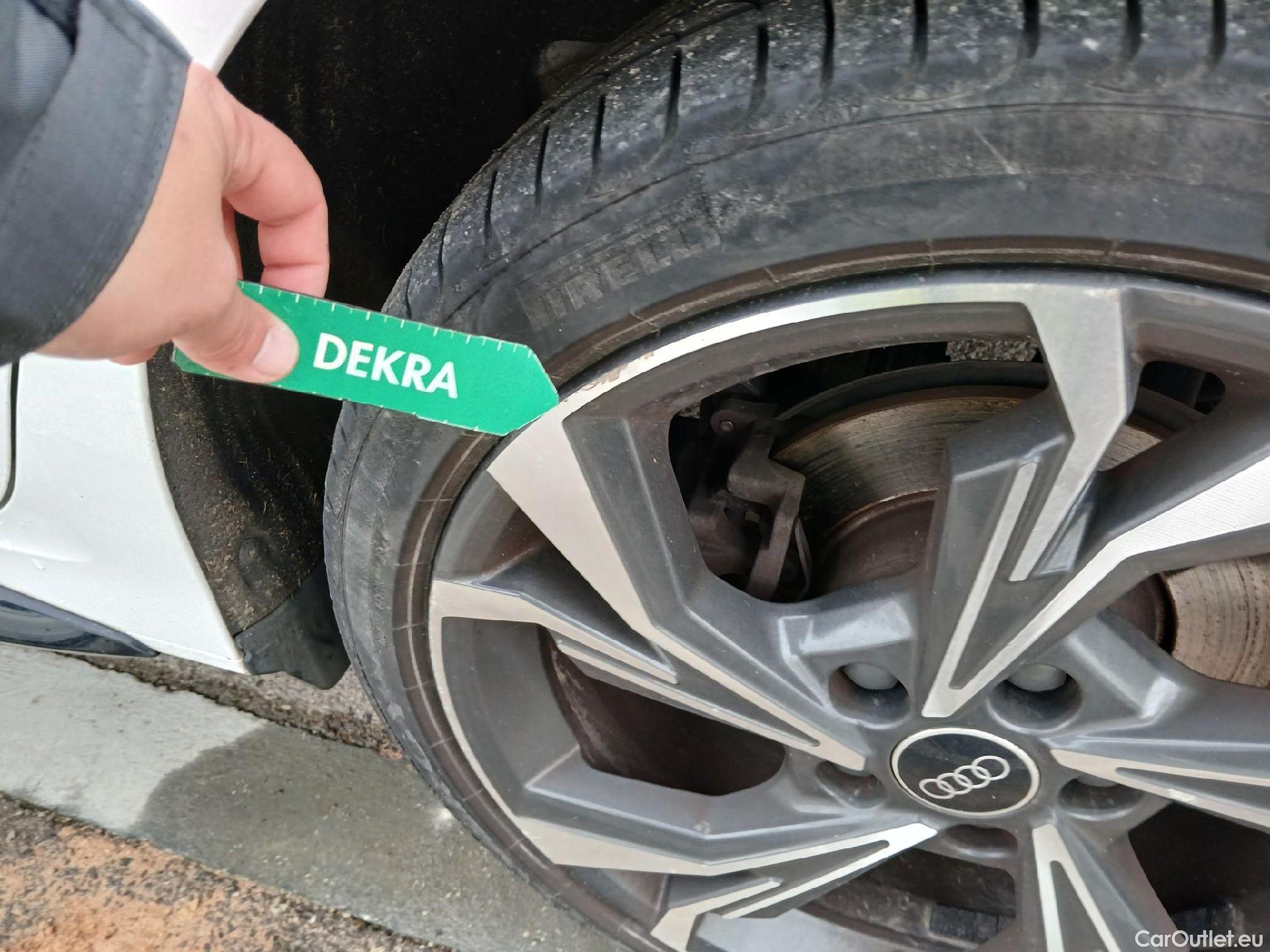  Audi  A3 AUDI  / 2020 / 5P / berlina con portón Sportback S line 40 TFSI e 150kW S tron #13