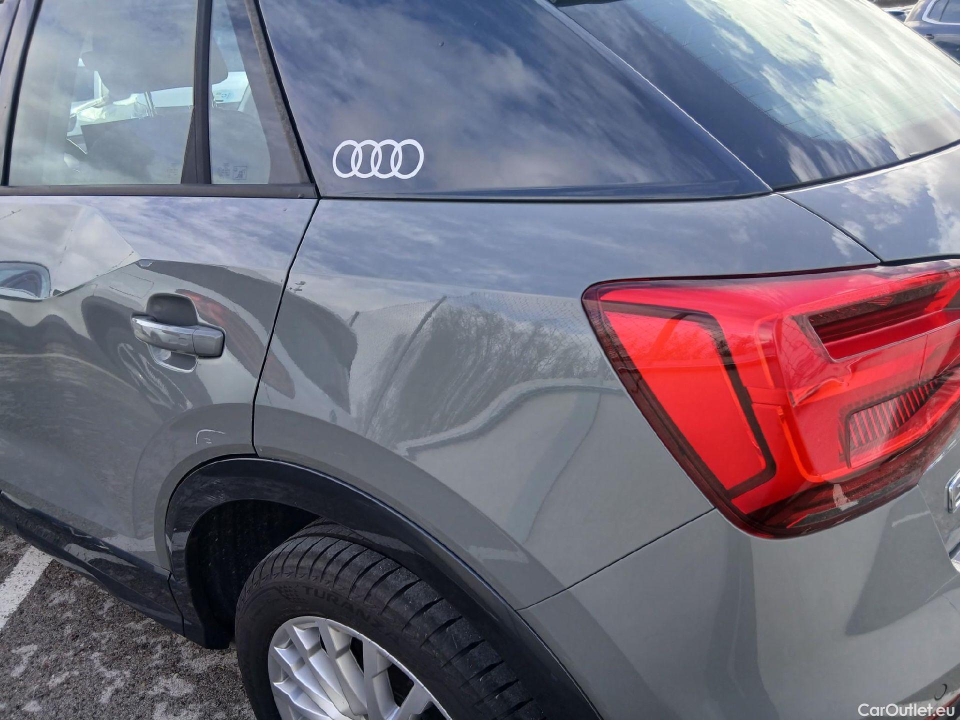  Audi  Q2 AUDI  / 2016 / 5P / todoterreno Design 30 TFSI 85kW (116CV) #23