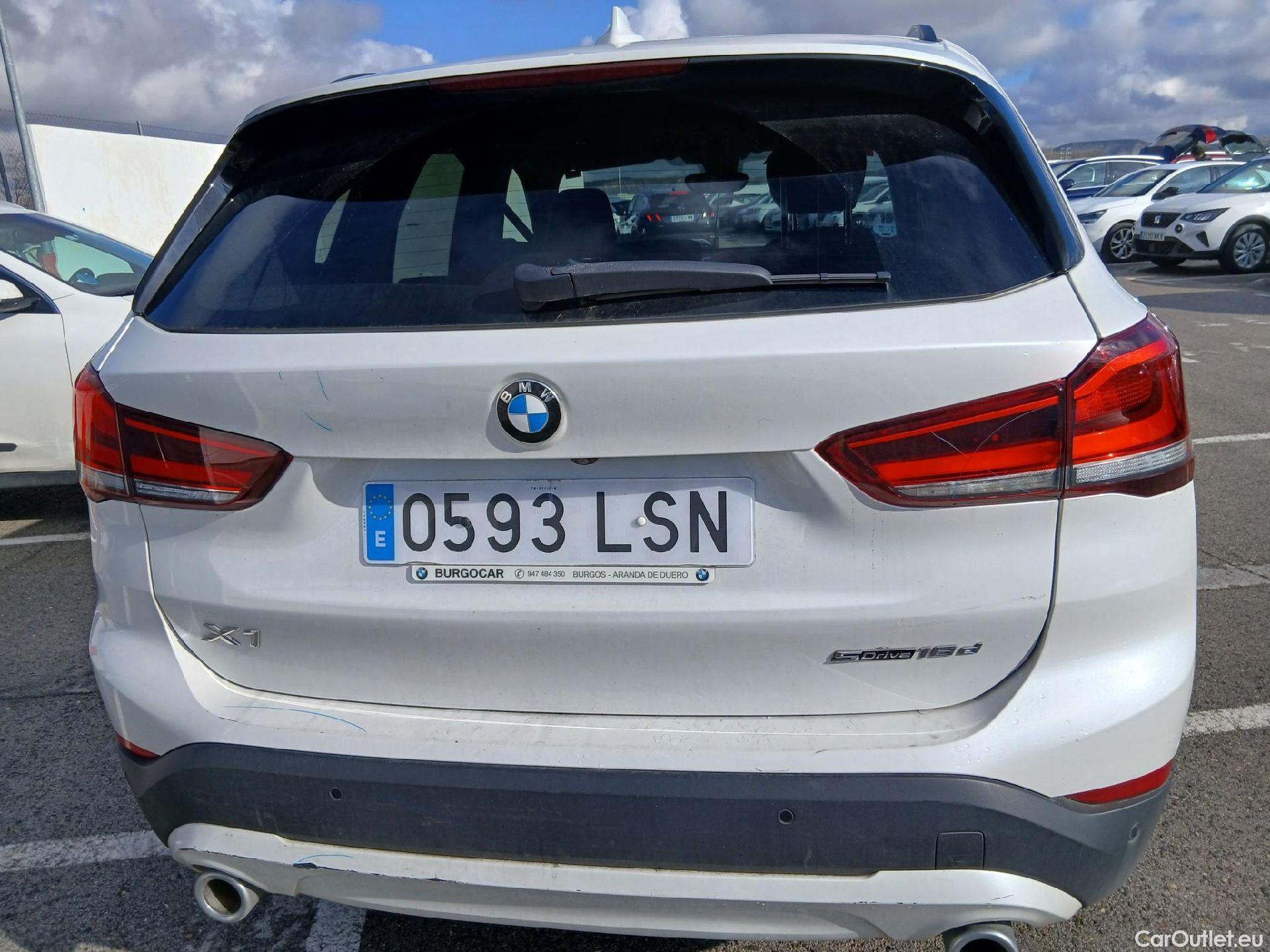  Bmw  X1 BMW  / 2019 / 5P / todoterreno sDrive18dA Corporate #26
