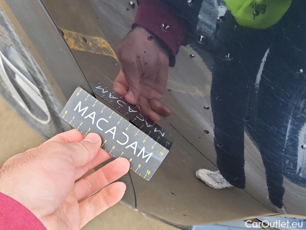  KIA  Niro KIA  / 2019 / 5P / crossover 1.6 GDi HEV 104kW (141CV) Drive #8