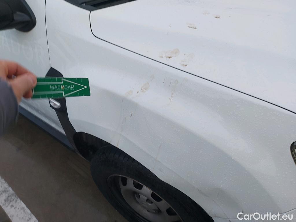  Dacia  Duster DACIA  / 2018 / 5P / todoterreno Essential TCE 74kW(100CV) ECO-G 4X2 #5