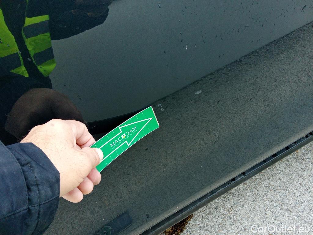  KIA  Sportage KIA  1.6MHEV Drive 100kW(136CV) 4x2(Crist Tintados) #15