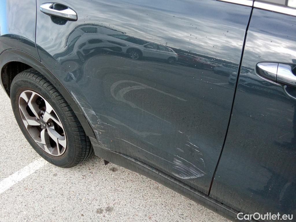  KIA  Sportage KIA  1.6MHEV Drive 100kW(136CV) 4x2(Crist Tintados) #1