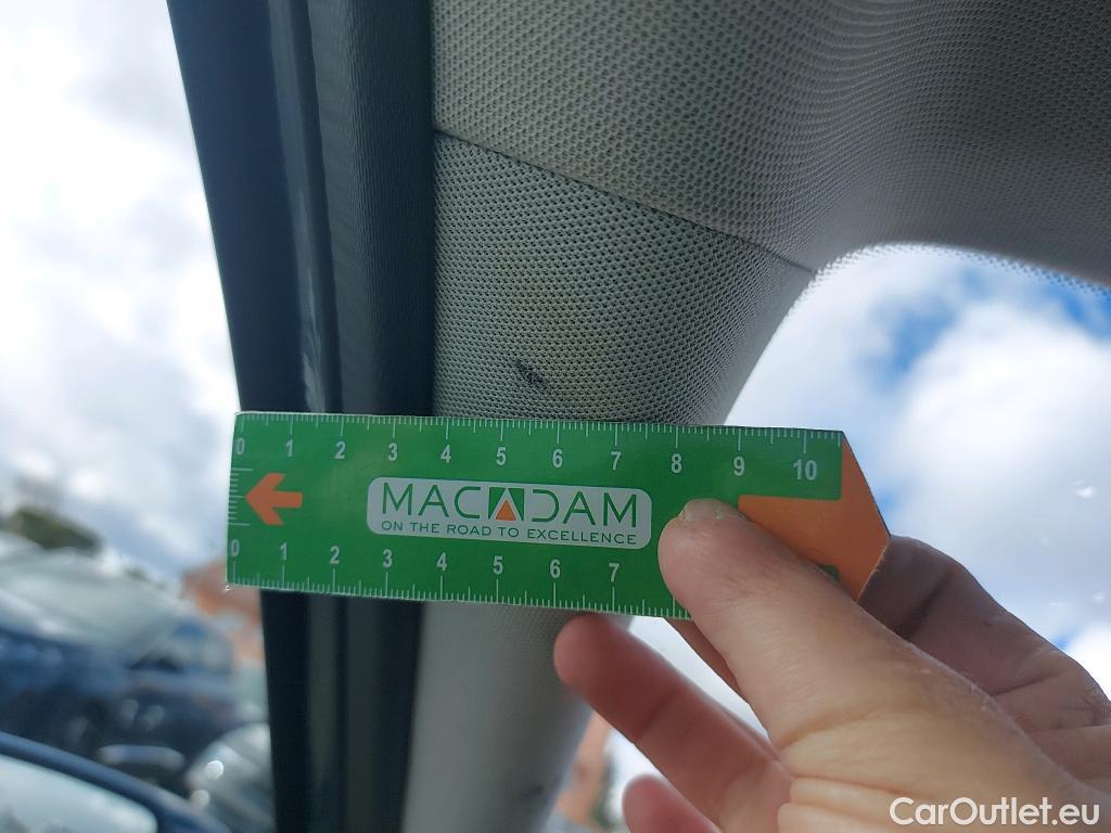  Mercedes  GLA MERCEDES-BENZ Clase  / 2017 / 5P / todoterreno  200 #29