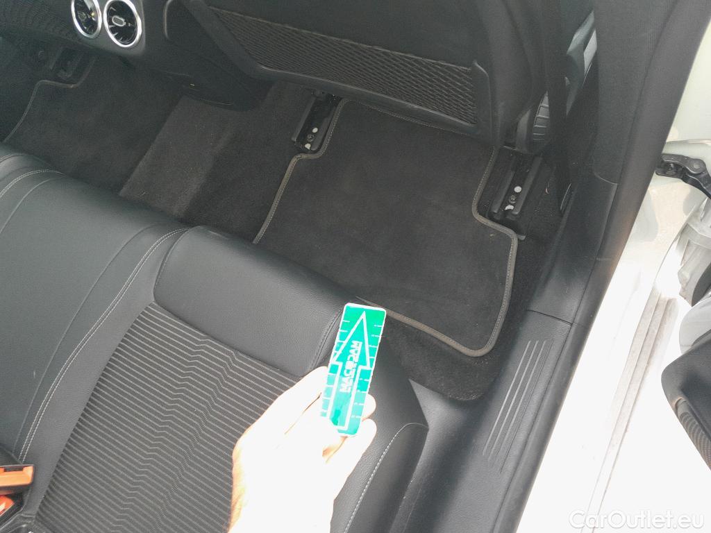  Mercedes  CLA-Klasse MERCEDES-BENZ CLA / 2019 / 4P / coupé CLA 250 e #19