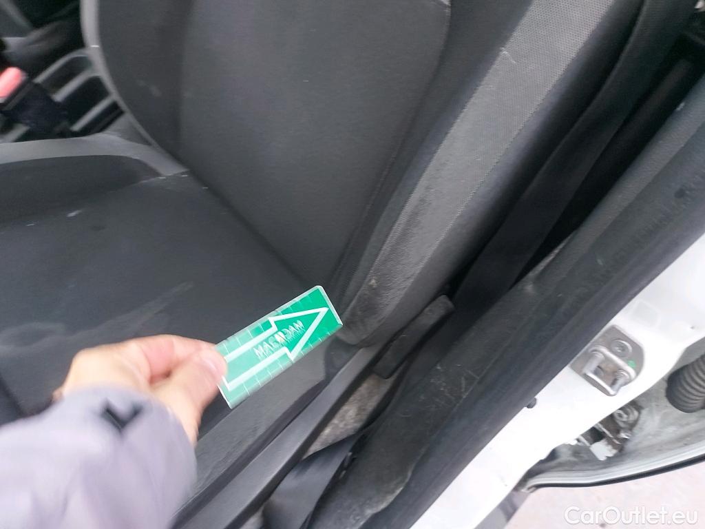  Dacia  Duster DACIA  / 2018 / 5P / todoterreno Essential TCE 74kW(100CV) ECO-G 4X2 #15