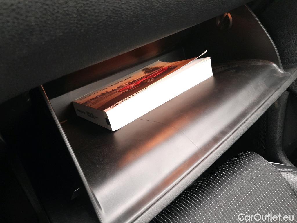  KIA  Sportage KIA  / 2018 / 5P / todoterreno 1.6 MHEV GT Line Essential 136CV DCT 4X2 #34