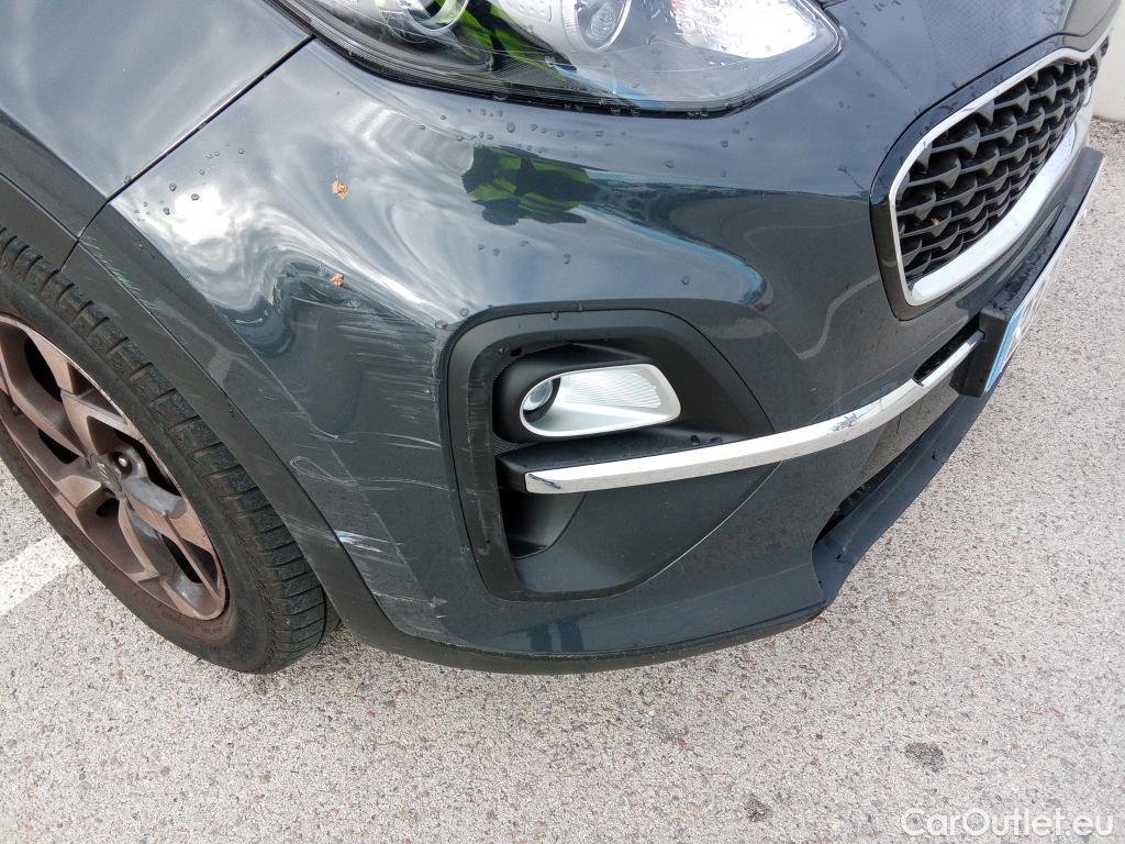  KIA  Sportage KIA  1.6MHEV Drive 100kW(136CV) 4x2(Crist Tintados) #37