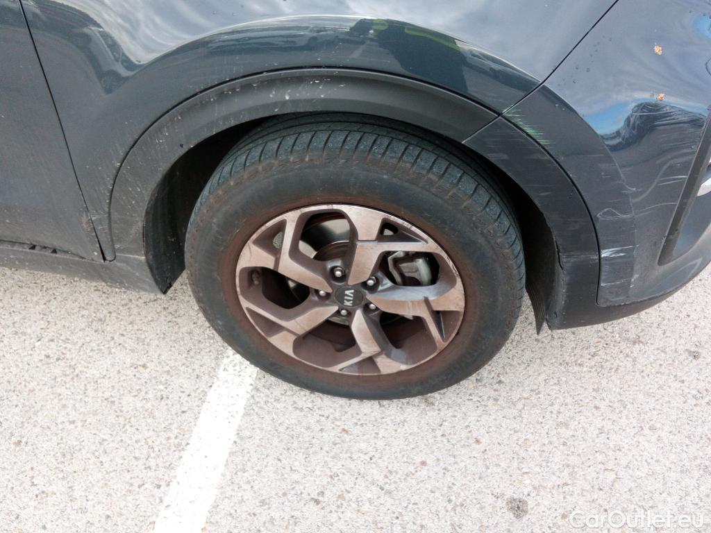  KIA  Sportage KIA  1.6MHEV Drive 100kW(136CV) 4x2(Crist Tintados) #8