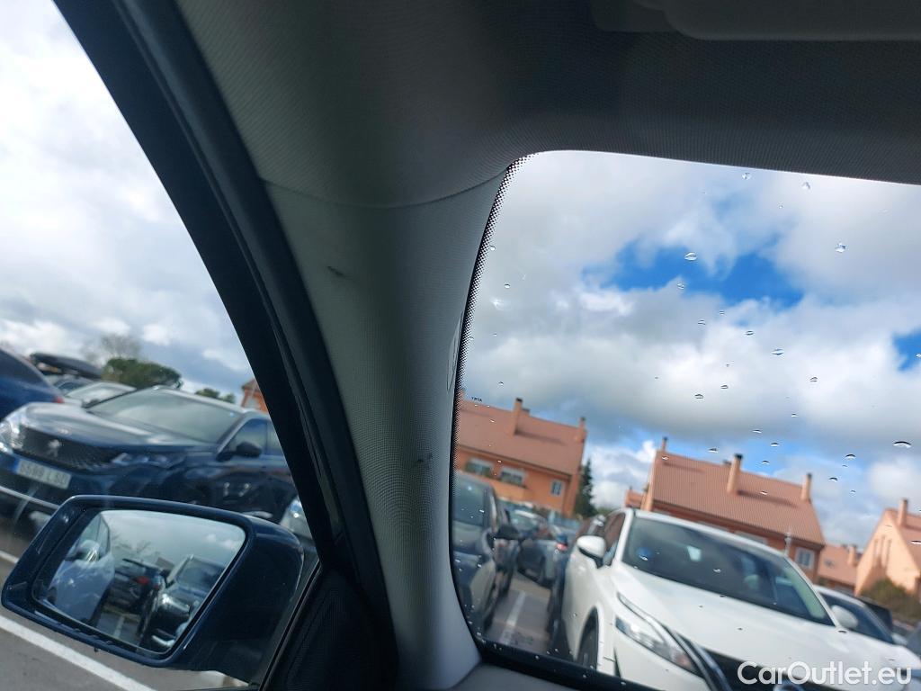  Mercedes  GLA MERCEDES-BENZ Clase  / 2017 / 5P / todoterreno  200 #28