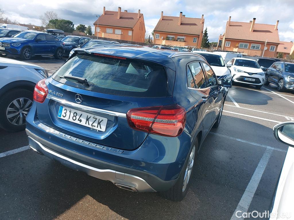  Mercedes  GLA MERCEDES-BENZ Clase  / 2017 / 5P / todoterreno  200 #22