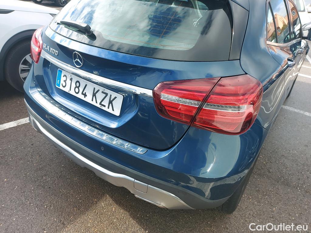  Mercedes  GLA MERCEDES-BENZ Clase  / 2017 / 5P / todoterreno  200 #33