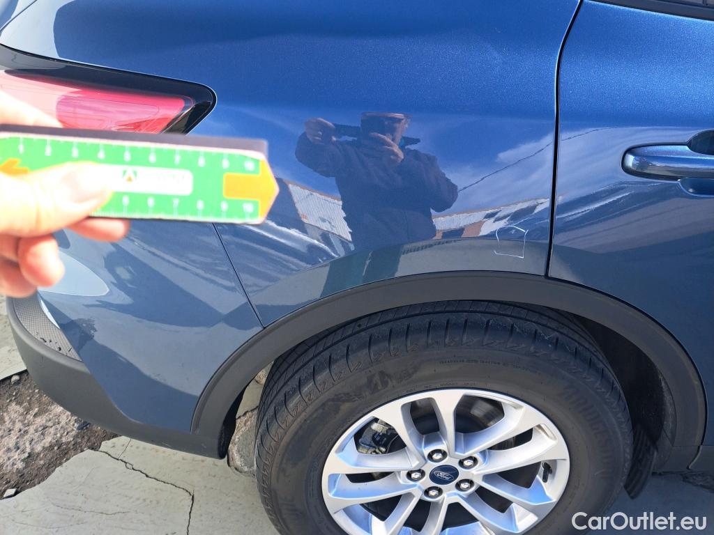  Ford  Kuga FORD  / 2019 / 5P / todoterreno Titanium 1.5T EcoBoost 110kW (150CV) #8