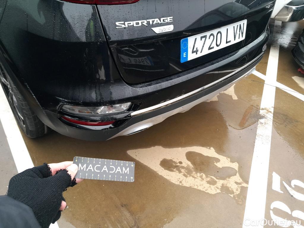  KIA  Sportage KIA  / 2018 / 5P / todoterreno 1.6 MHEV GT Line Essential 136CV DCT 4X2 #23