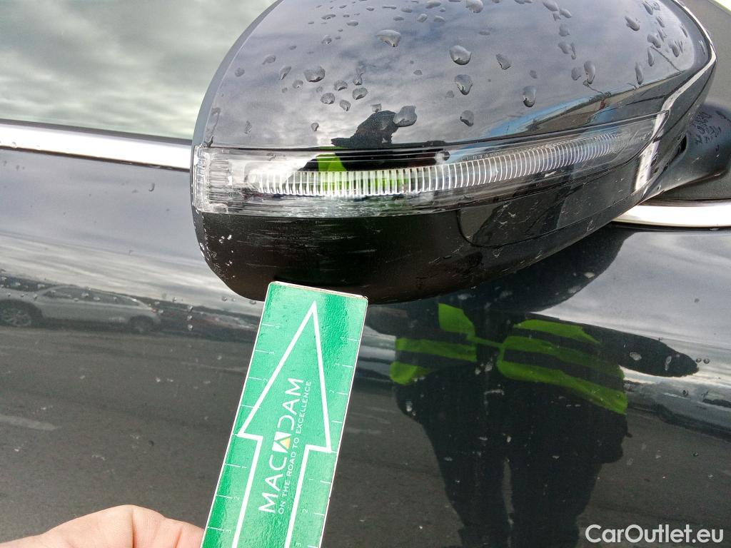  KIA  Sportage KIA  1.6MHEV Drive 100kW(136CV) 4x2(Crist Tintados) #42