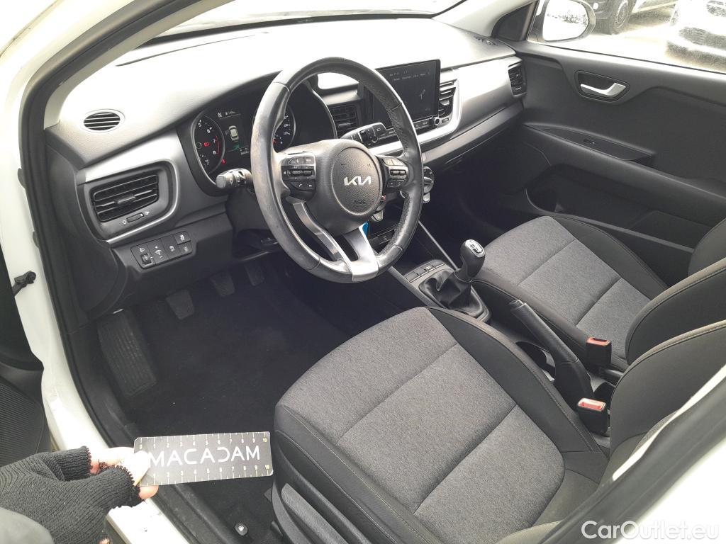  KIA  STONIC KIA  / 2017 / 5P / todoterreno 1.0 T-GDi 74kW (100CV) MHEV iMT Concept #22
