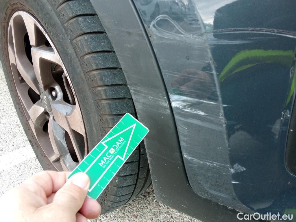  KIA  Sportage KIA  1.6MHEV Drive 100kW(136CV) 4x2(Crist Tintados) #35