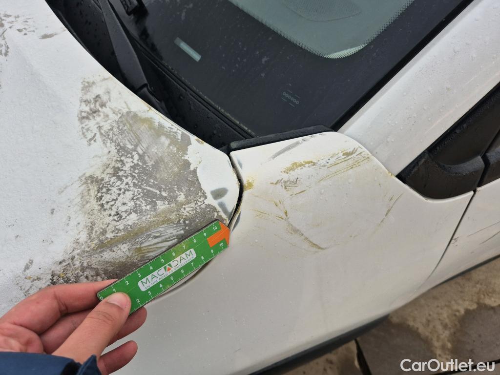  Citroen  C3 CITROEN  / 2016 / 5P / berlina con portón BlueHDi 73KW (100CV) S&S FEEL #18