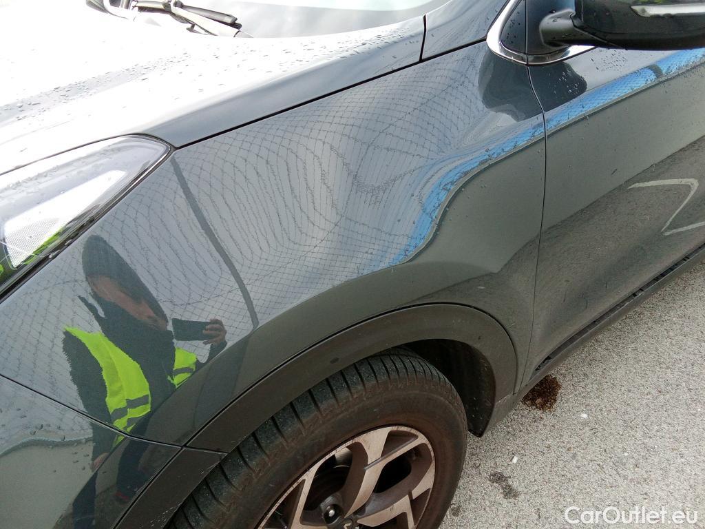  KIA  Sportage KIA  1.6MHEV Drive 100kW(136CV) 4x2(Crist Tintados) #43