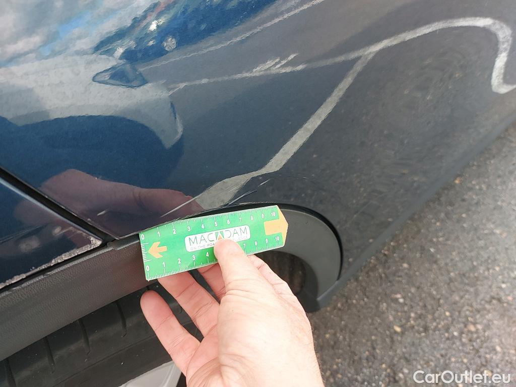  Mercedes  GLA MERCEDES-BENZ Clase  / 2017 / 5P / todoterreno  200 #19